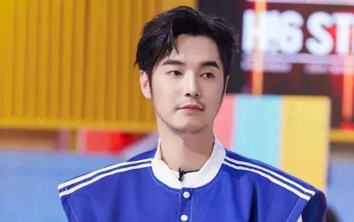 【2026.1.4】粉女明星就不容易塌房？赵霁会不会来2026浪姐？宋威龙和张凌赫？金世佳的经纪人是老婆？钟楚曦和侯文元分开了？封面图