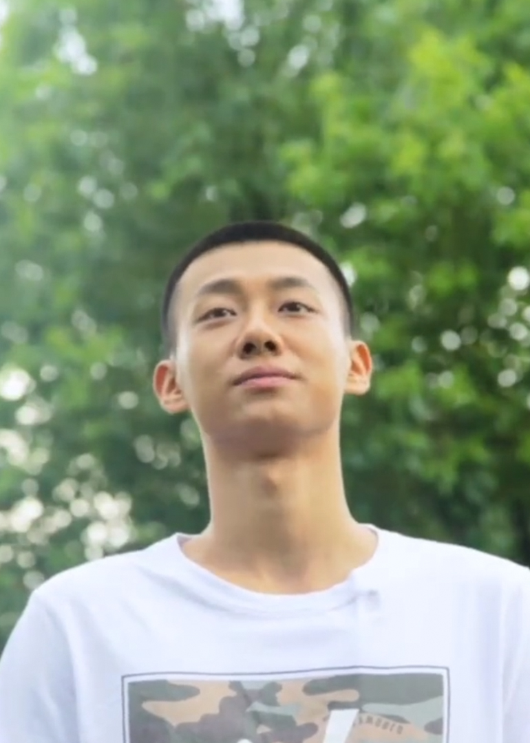 高至霆戏精日常封面图